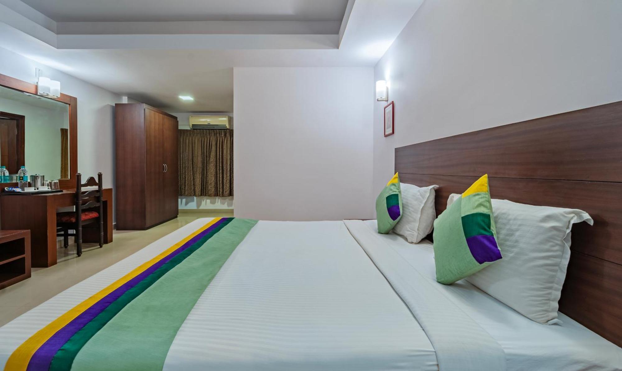 Treebo Central Thrissur ภายนอก รูปภาพ